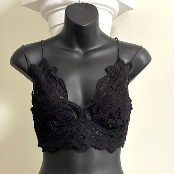 Free People Lined Lace Black Adella Bralette Size Small Summer Staple Festival - Picture 4 of 9
